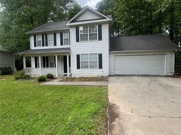 9866 Point View Dr, Jonesboro, GA 30238