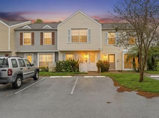 16143 Rambling Vine Dr E, Tampa, FL 33624