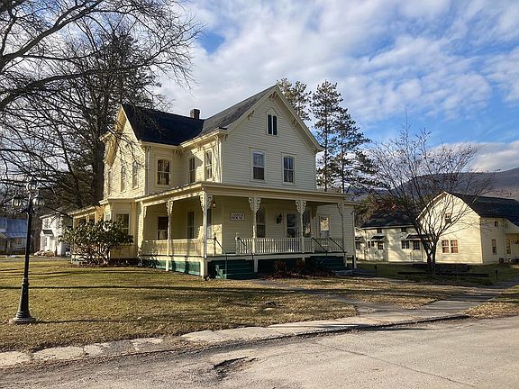 4th image of 100 Tinker St