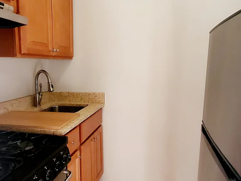 128 Marine Ave #5A — Photo 4