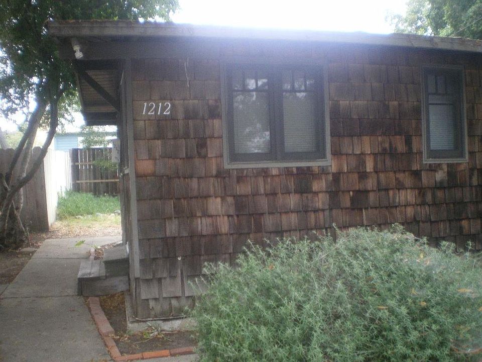 1st image of 1212 Fredericks St