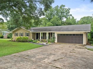 172 Ginger Cake Rd, Fayetteville, GA 30214
