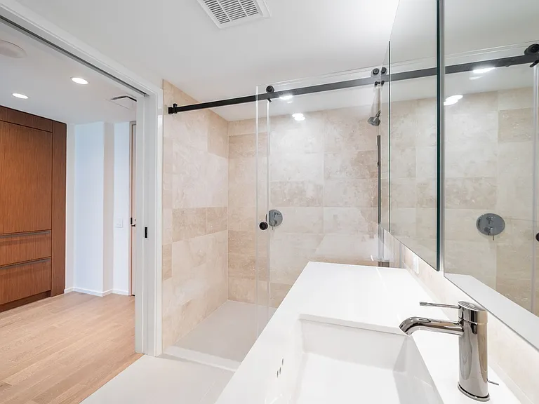 333 Ward Ave #420 — Photo 6