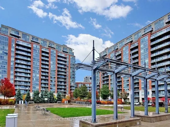 50 Clegg Rd #912, Markham, ON L6G 0C6
