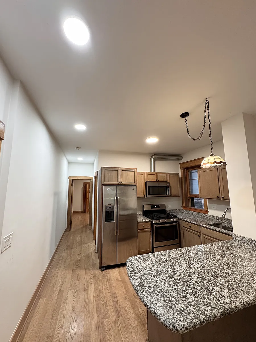 Building Photo - 1361 E 50th St #1A