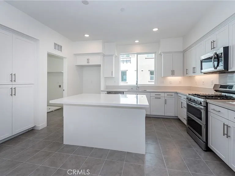 2317 W Broadway #46 — Photo 13
