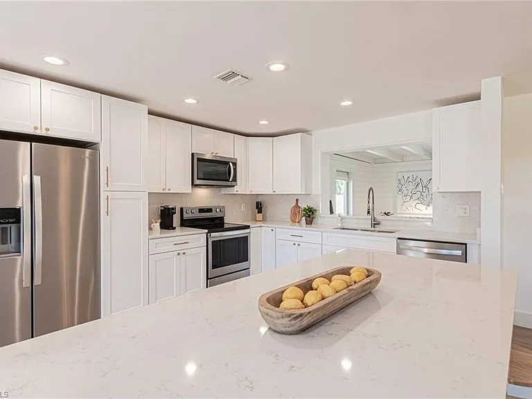 1530 Mandarin Rd — Photo 11
