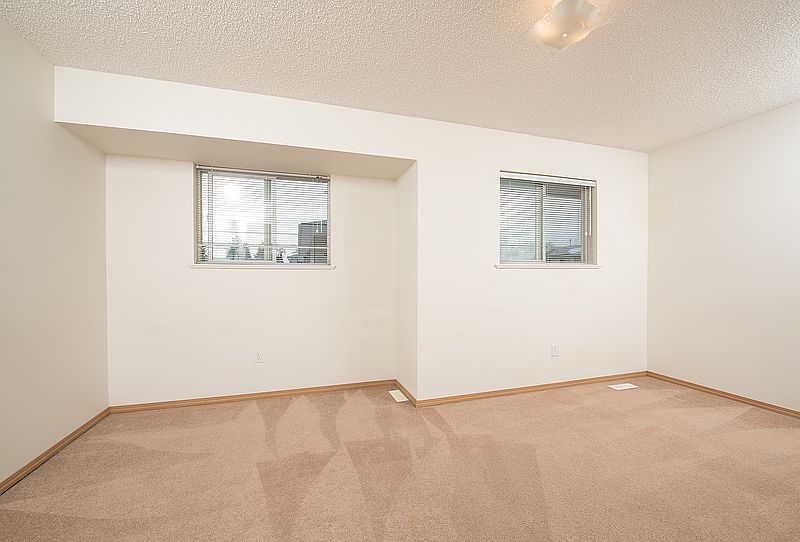 Spruce Grove Apartment for rent - 2 Bedrooms — photo 11