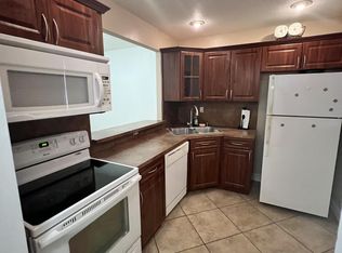 9956 N Kendall Dr APT 124, Miami, FL 33176