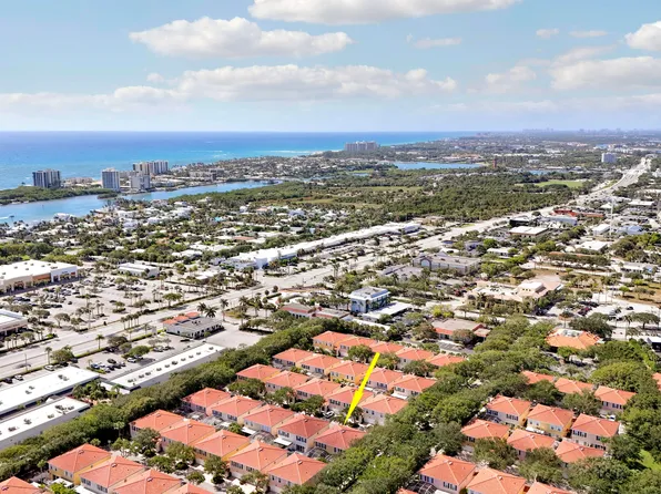 77 Laurel Oaks Circle, Tequesta, FL 33469