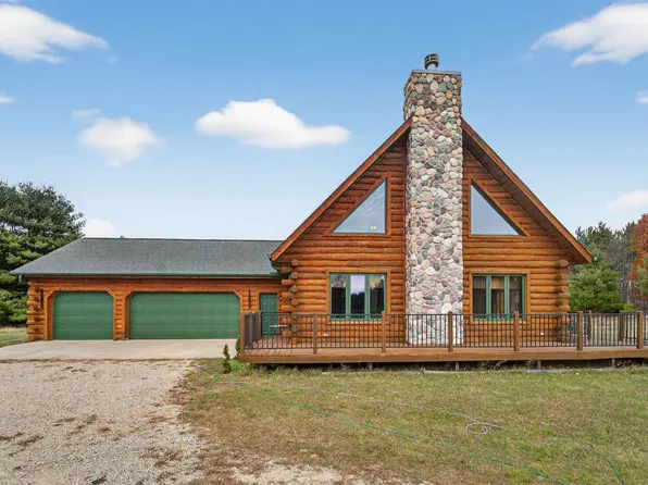 N9170 Pagel Rd, Iola, WI 54945