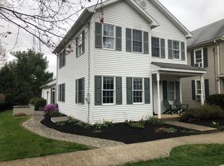 215 E New St, Lititz, PA 17543