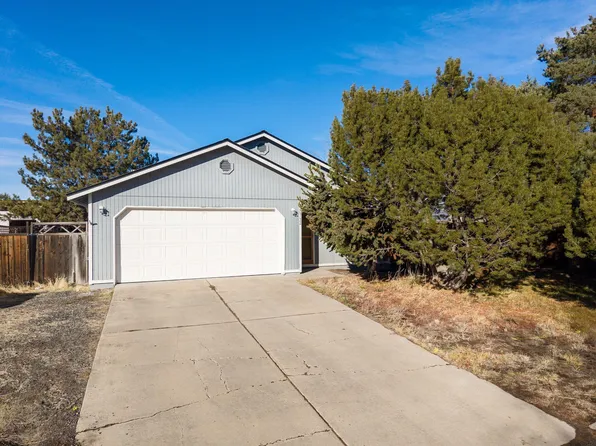 20732 Gallop Rd, Bend, OR 97701