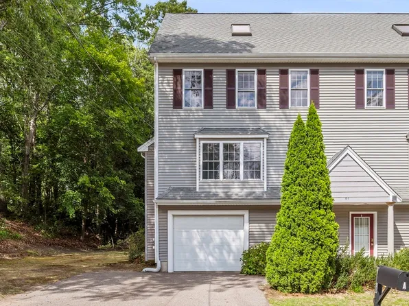 151 Roosevelt Ave #A, North Attleboro, MA 02760