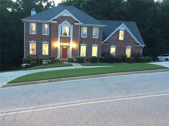 5th image of 2145 Washington Dr