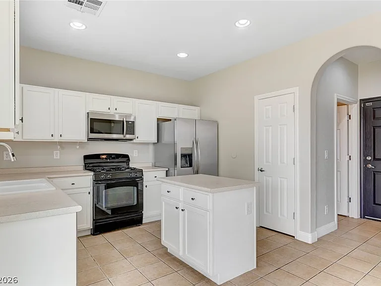 567 E Pinetop Lake St — Photo 14
