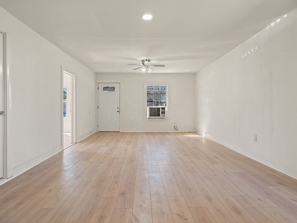1st image of 1312 S Grand Ave