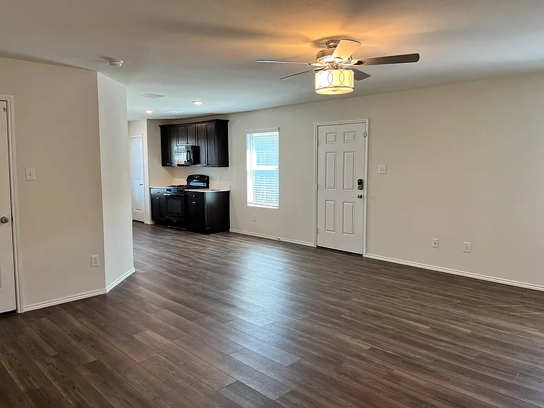 4410 Culrin Way — Photo 5