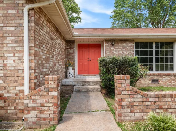 625 Hidden Acres Dr, Madison, TN 37115