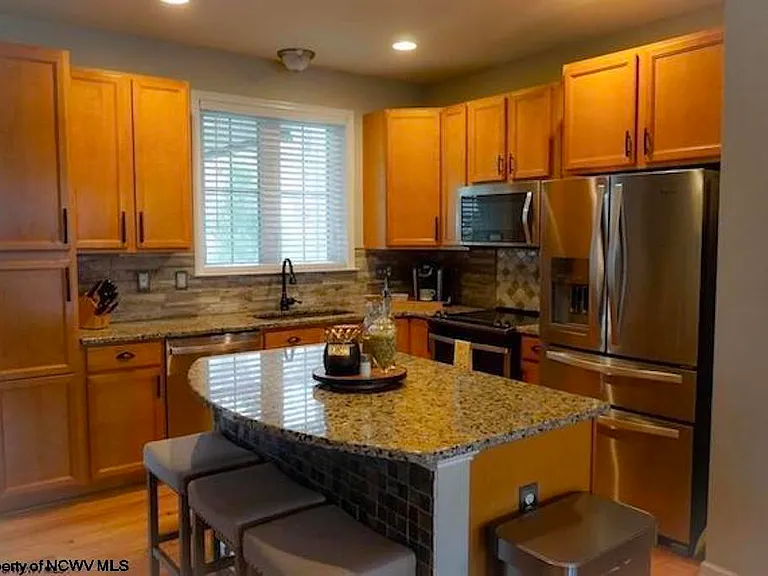 409 Saint Andrews Dr — Photo 7