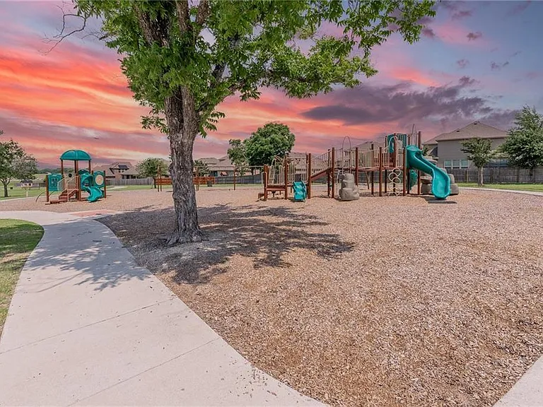 5826 Aviano Rd — Photo 30