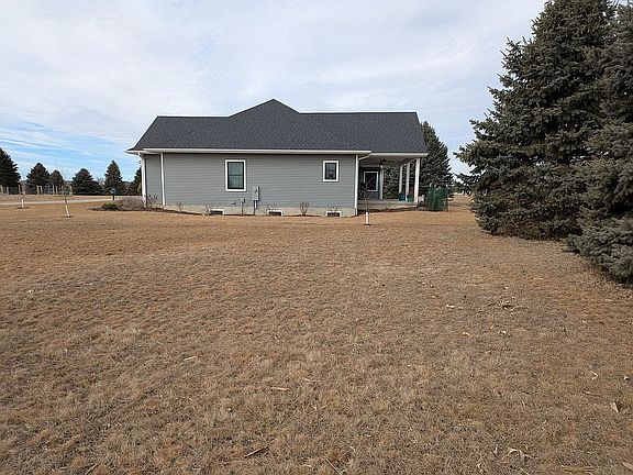 3rd image of 16297 188th St