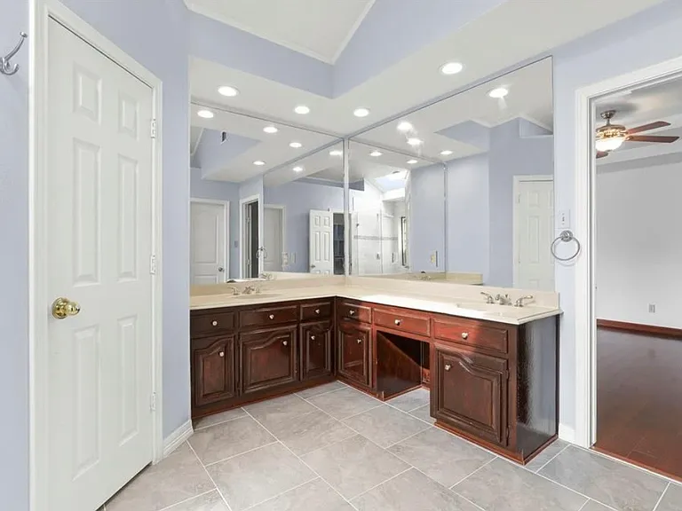 3420 Portside Ln — Photo 18