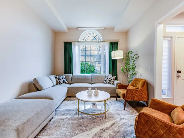 487 NE 58th Ave, Hillsboro, OR 97124