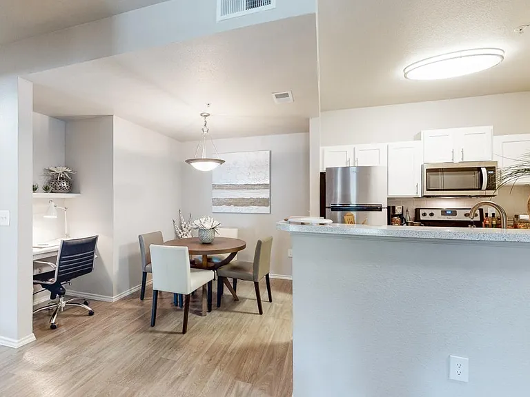 Brynwood Apartments — Photo 27