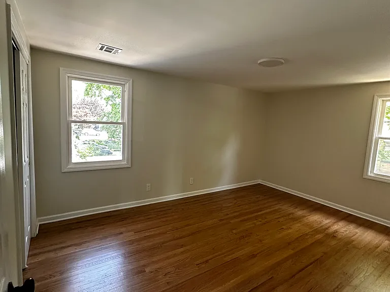 534 Washington Ave #2 — Photo 5