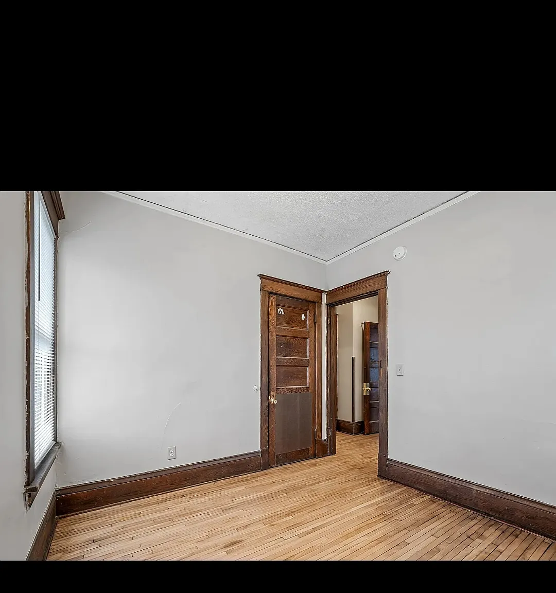 3 bed, 1204 sqft, $1,730 — Photo 2