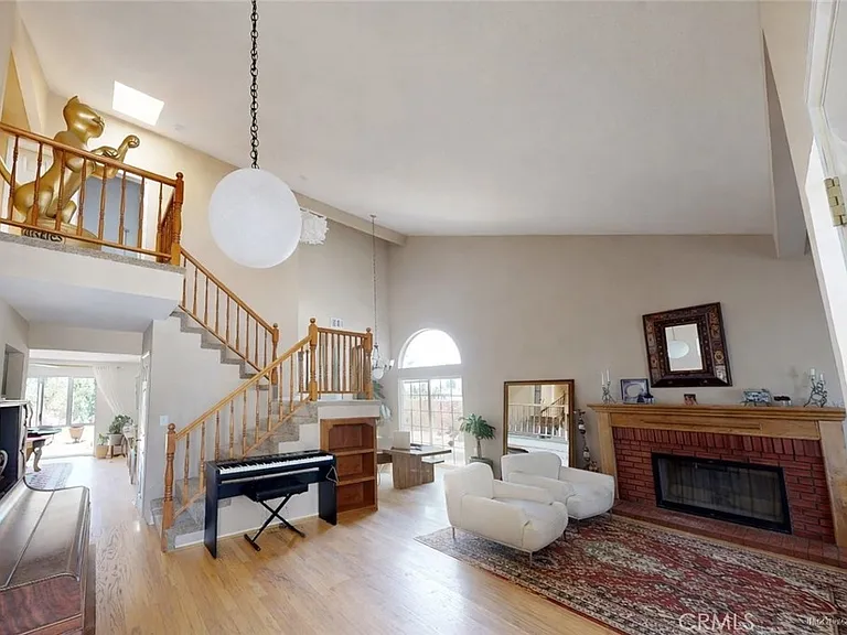 5637 Redwood Ave — Photo 4