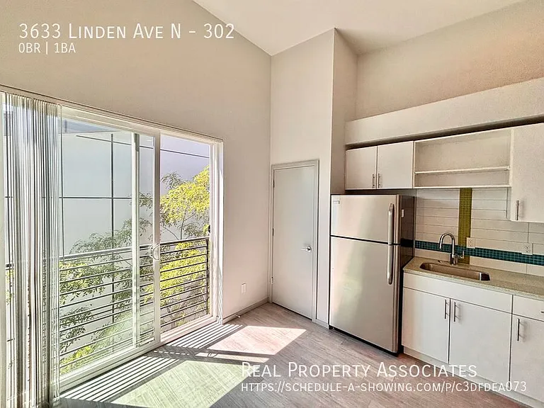 3633 Linden Ave N — Photo 18