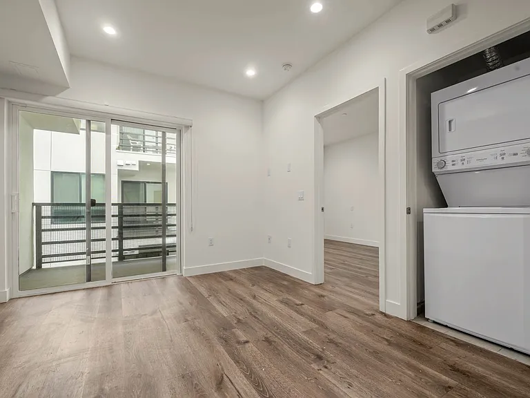 The Fairfax Flats — Photo 35