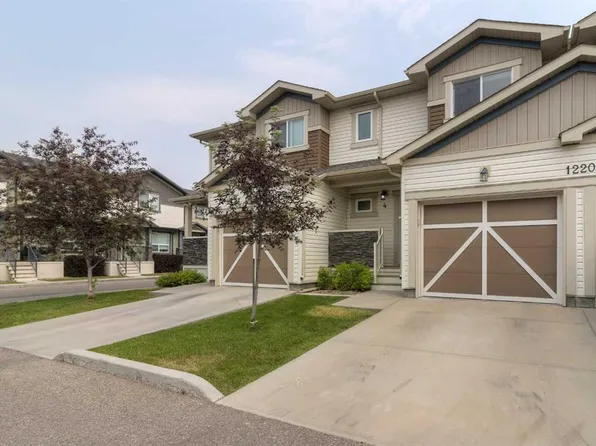 1220 S Keystone Rd W #4, Lethbridge, AB T1J 5H6