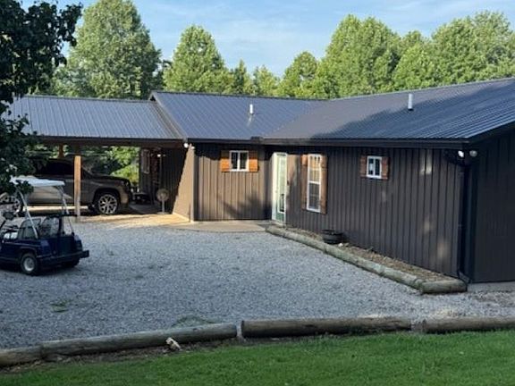 4th image of 698 Leatherwood Rd
