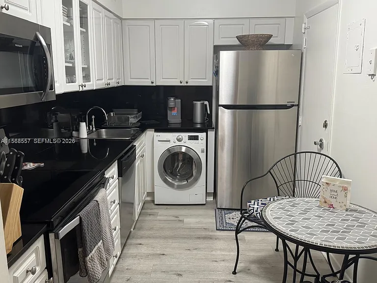 6770 Indian Creek Dr #5C — Photo 16