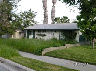 24324 Victory Blvd, Woodland Hills, CA 91367