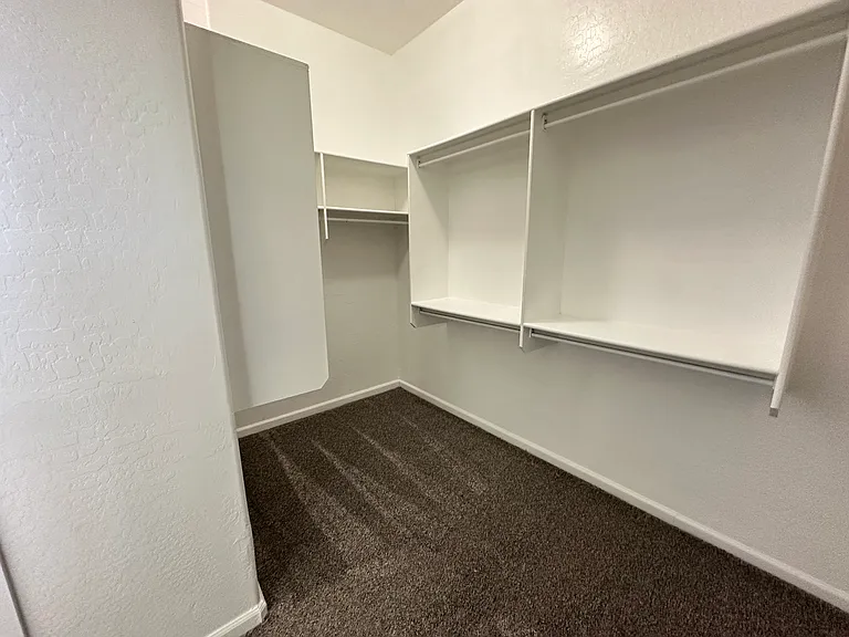 791 E Powell Way — Photo 15