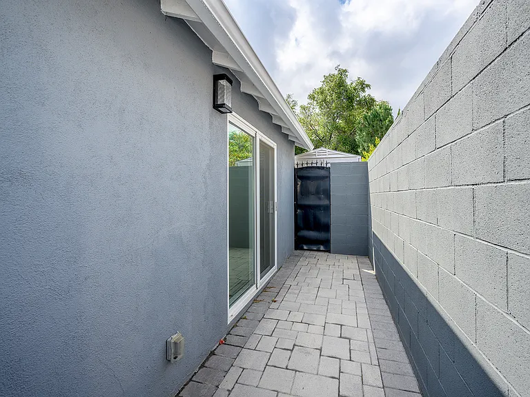 10321 Sherman Grove Ave — Photo 16