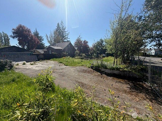 1st image of 2416 11th Street