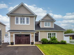 11 Pilot Rd, Toms River, NJ 08753