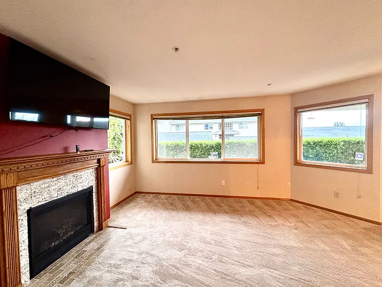 26325 Illinois Ave NE #B103 — Photo 6