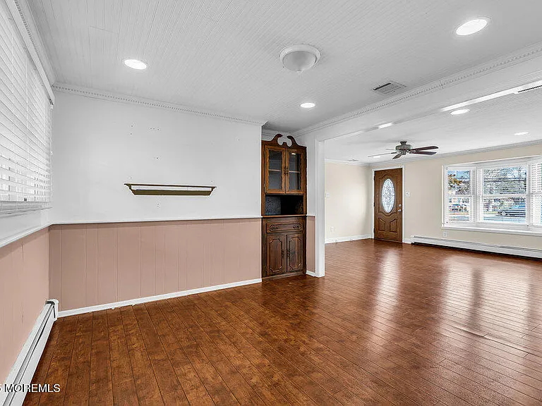 918 Charles Dr — Photo 21