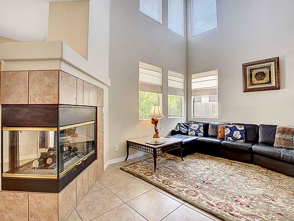 5th image of 9737 Manheim Ln