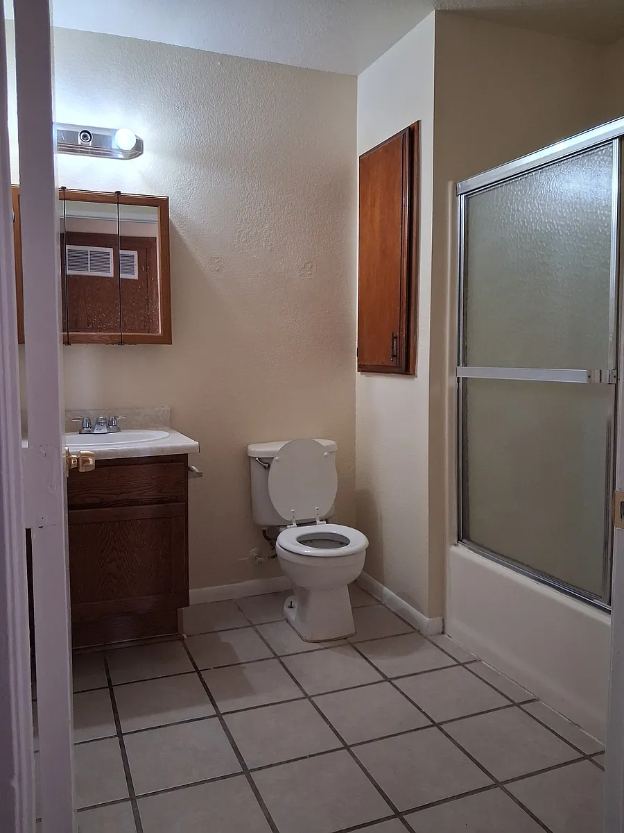 Building Photo - 17562 Sequoia St #8
