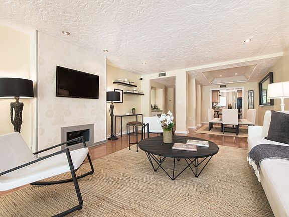3rd image of 8455 Fountain Ave Unit 523