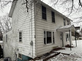 75 W Liberty Rd, W Alexander, PA 15376