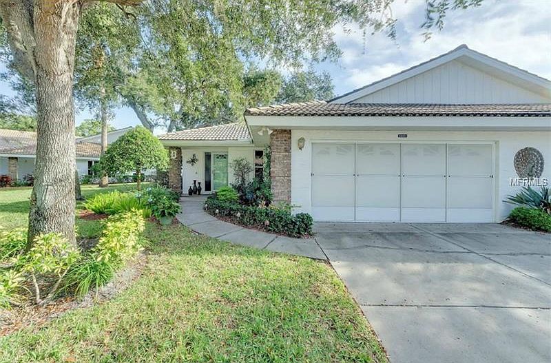 1st image of 5801 Garden Lakes Dr