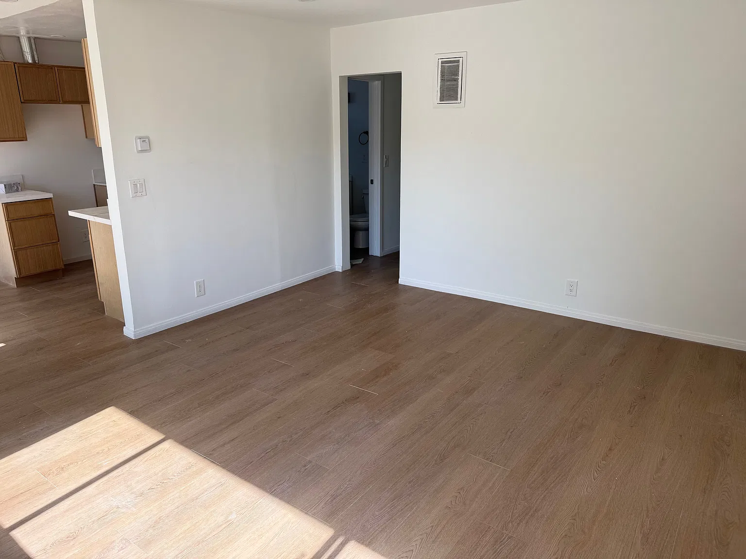 2 bed, 1.5 bath, 750 sqft, $2,350 — Photo 4